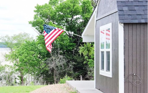 Lakeview Cabin with Breathtaking Views, Private Porch, and Cozy Fire Pit