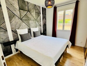 4 Schlafzimmer, Bügeleisen/Bügelbrett, Reisekinderbett, WLAN