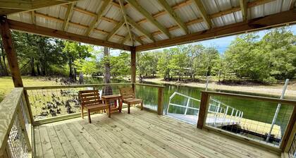 Santa Fe River Front, Luxury Brand New Home near Ichetucknee Springs