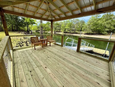 Santa Fe River Front, Luxury Brand New Home near Ichetucknee Springs