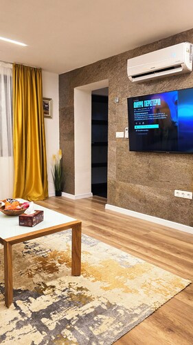 Morava 1 - Your Holiday HOME Conveniently Located in Varna @ Asparuhovo Beach 