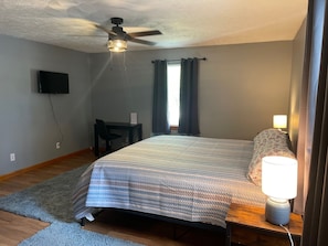 3 bedrooms, WiFi, bed sheets