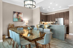 公寓客房, 多張床 (Portofino Island Resort Penthouse 3-2) | 用餐區