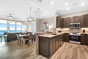 Condo, Multiple Beds (Portofino Island Resort Penthouse 3-2) | Private kitchen | Oven, toaster, paper towels