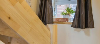 Adorable cosy country cottage in beautiful English Countryside