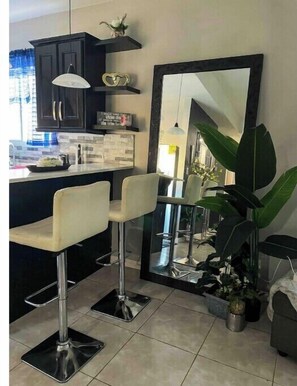 Interior - Palm Haven - Home away from home (Scarborough)