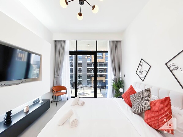 Iron/ironing board, internet, bed sheets