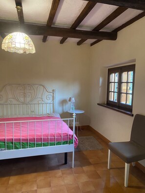 2 bedrooms, bed sheets - RURAL HOUSE IN MOUNT OF ROSES (Toscana)
