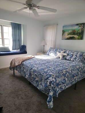 2 bedrooms, desk, free WiFi, bed sheets