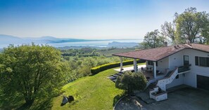 Superior Villa, Lake View | Terrace/patio - Villa Anna Miralago (Puegnago del Garda)