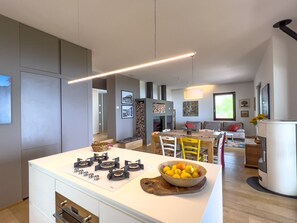 Private kitchen - Villa Anna Miralago (Puegnago del Garda)