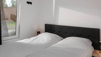 Cottage | 3 bedrooms, individually furnished, bed sheets