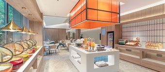 Holiday Inn Express Xi An North Station by IHG