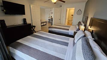 1 quarto, escrivaninha, berço de viagem, Wi-Fi