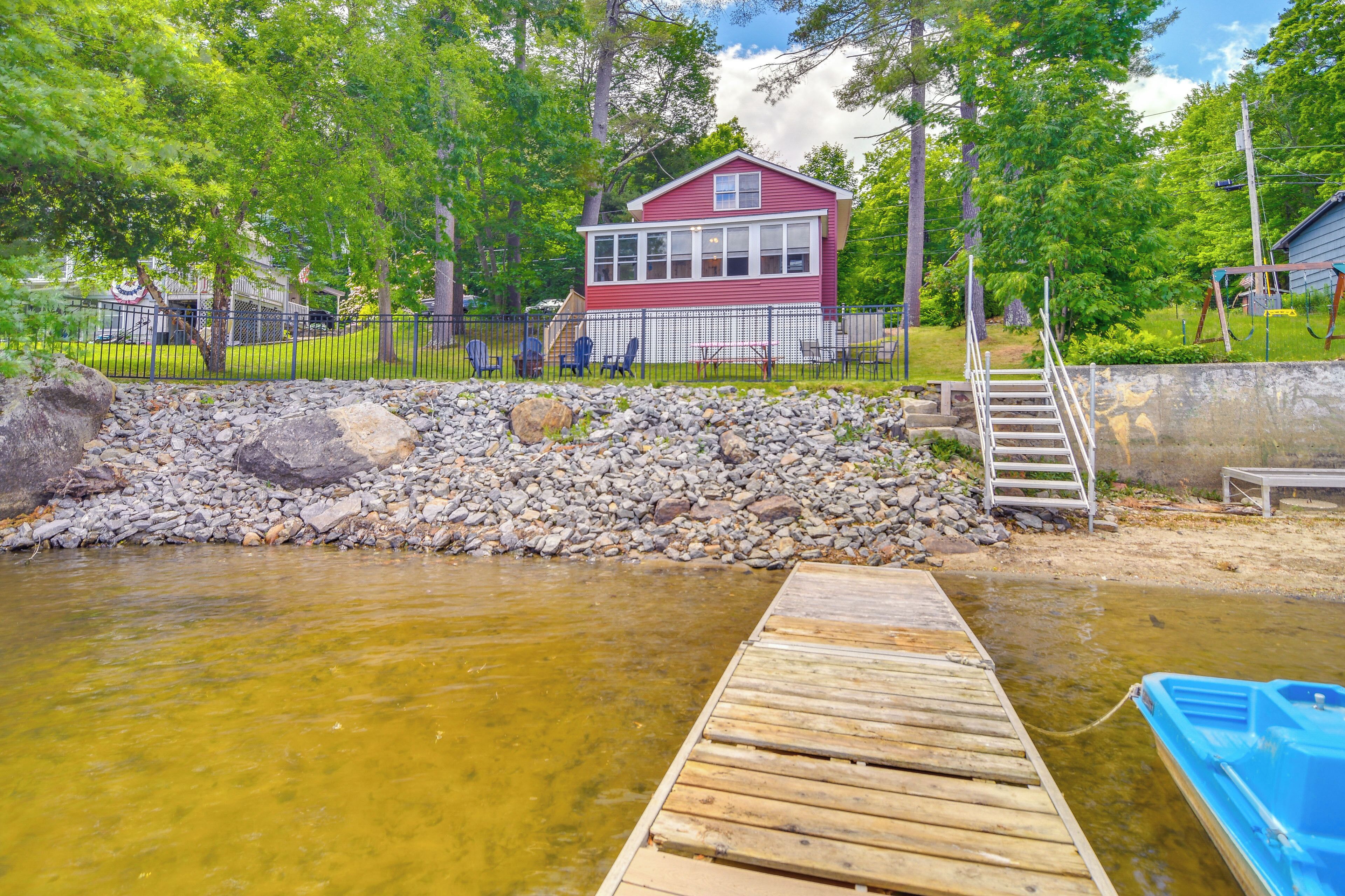 Androscoggin Lakefront Cottage, Boat Dock & Views!