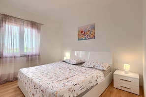 4 bedrooms, desk, free WiFi, bed sheets - Villa with gym, private pool, BBQ (Pula)