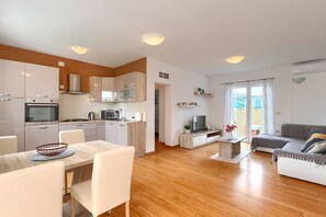 Interior - Villa with gym, private pool, BBQ (Pula)