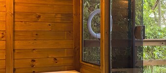 Toucans' Home Chalet - A Romantic Chalet in Santo Amaro da Imperatriz