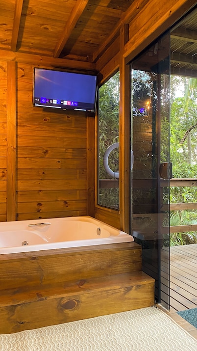 Toucans' Home Chalet - A Romantic Chalet in Santo Amaro da Imperatriz