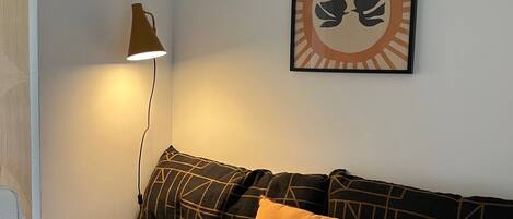 2 chambres, fer et planche à repasser, Wi-Fi, draps fournis