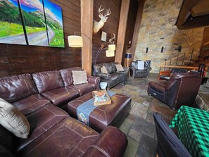 TV, fireplace, books, offices - Book Main Wichita Mountains Lodge by Medicine Pk (Comanche County)