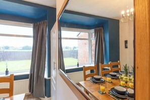 تناول الطعام