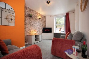 TV - Market Retreat Guisborough (Redcar and Cleveland)