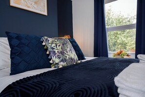 2 bedrooms, iron/ironing board, WiFi, bed sheets - Market Retreat Guisborough (Redcar and Cleveland)