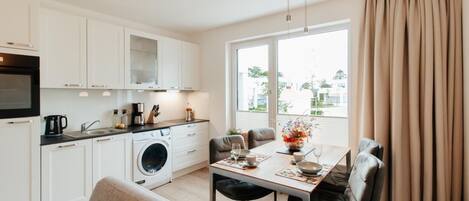 Køleskab, ovn, kogeplade, opvaskemaskine