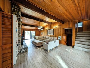 Smart TV, fireplace, table tennis, books