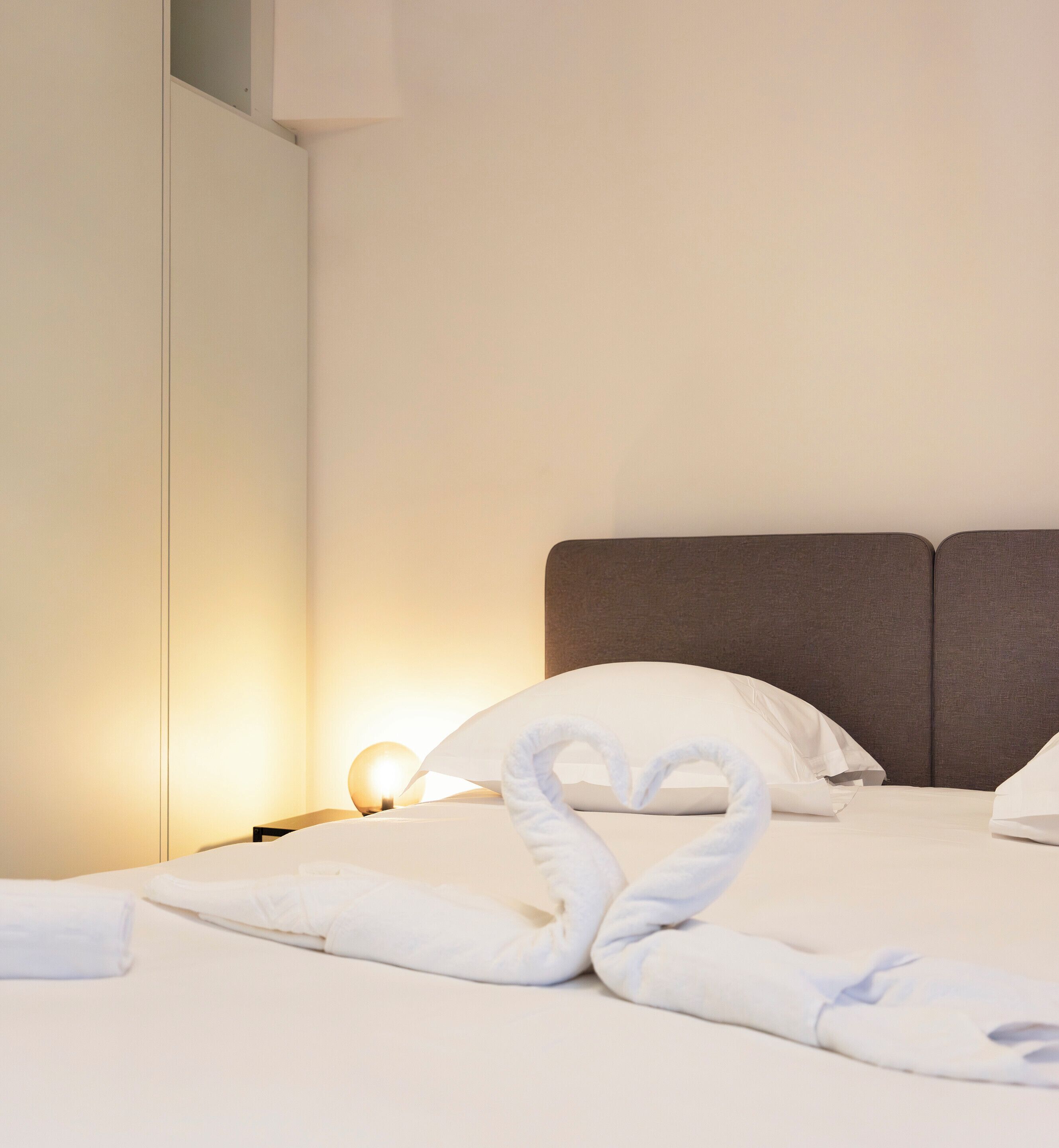 1 chambre, bureau, fer et planche à repasser, Wi-Fi