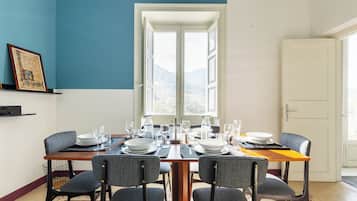 Appartamento, balcone | Sala da pranzo