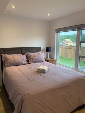 4 chambres, fer et planche à repasser, draps fournis