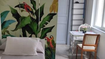 1 Schlafzimmer, BĂŒgeleisen/BĂŒgelbrett, WLAN, BettwĂ€sche