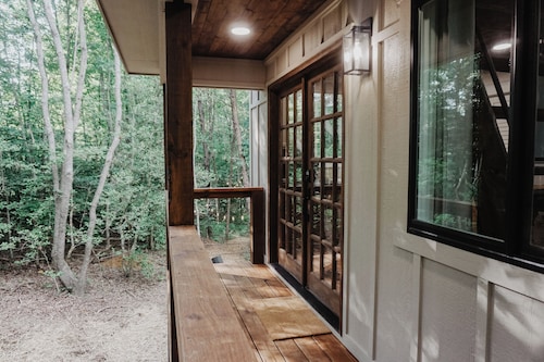 Tree House Wren at Fall Creek Falls State Park - Hot Tub, Grill, Outdoor Shower!
