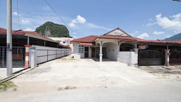 Façana frontal de l'allotjament