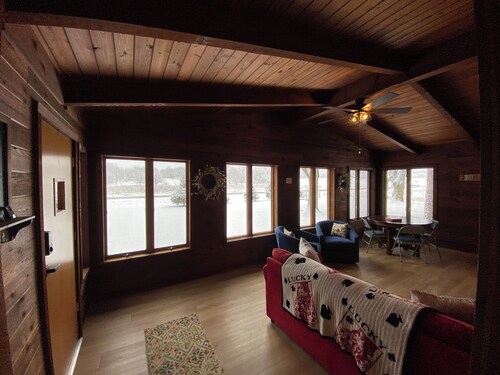 Pet-friendly, Kid-friendly Farmhouse near Holy Hill, Ice Age Trail, State Forest