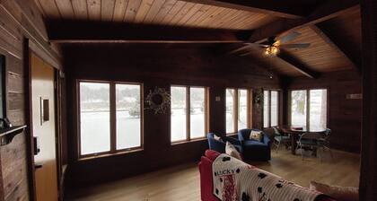 Pet-friendly, Kid-friendly Farmhouse near Holy Hill, Ice Age Trail, State Forest