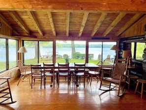Dining - Lakefront cabins for family and friend gatherings (Brookfield)