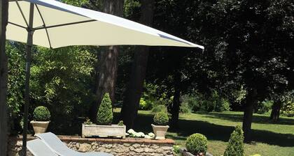 Private room/suite in a former XVIIIth century Presbytery 10km from Chambord and Cheverny