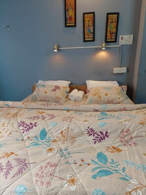 Double Room, City View | Free WiFi - Banaras Rest House (Varanasi)