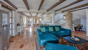 Unclassified image, 4 of 36, button - Villa Amyra With Pool (Sveti Lovrec)