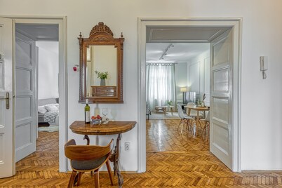 Spacious Apartment In Heart Of Zagreb