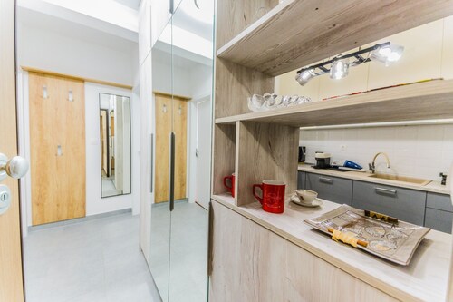 Apartment Saga With Terrace And Parking