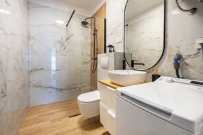 Departamento | Baño | Regadera, amenidades de baño gratuitas, secadora de cabello, toallas 