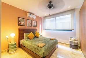 2 chambres, fer et planche à repasser, Wi-Fi gratuit, draps fournis