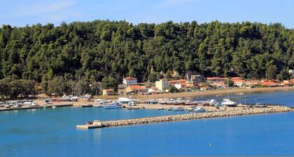Maritinas Apartment Sea View