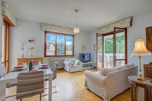 Apartment | 2 bedrooms - Connie s Apartment in Monvalle (Monvalle)