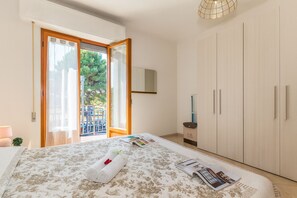 1 bedroom - Daniela 4 100mt From sea (Massa)