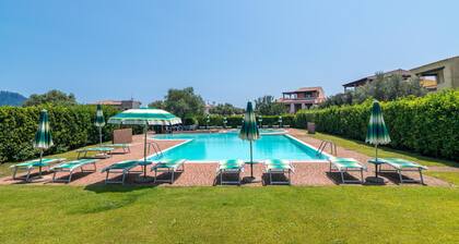 Il Borgo Vip D9 700mt From The Beach